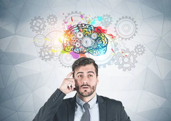 Myślącym biznesmenem, bieg mózgu — Zdjęcie stockowe