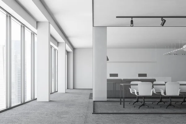 Weißer Büro-Besprechungsraum aus nächster Nähe — Stockfoto