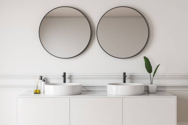 Beyaz banyo yakın, çift lavabo