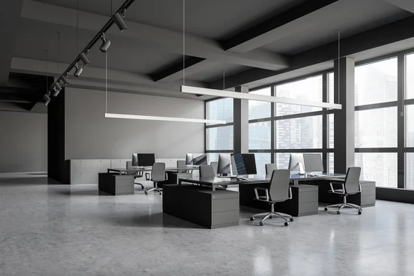 Loft rincón de oficina de espacio abierto gris con armario — Foto de Stock