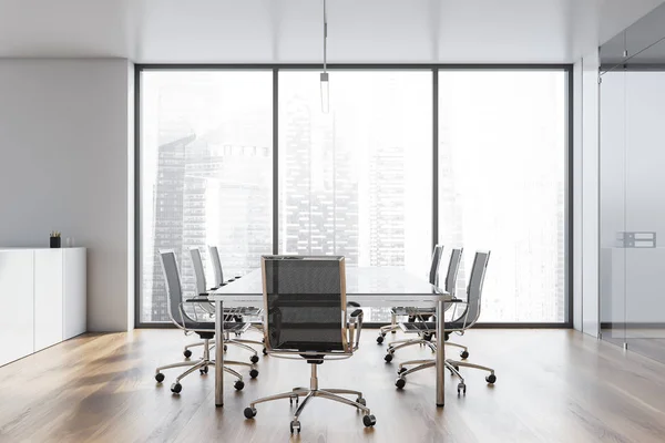 Modernes weißes, leeres Bürointerieur mit Tisch. 3D-Darstellung. — Stockfoto