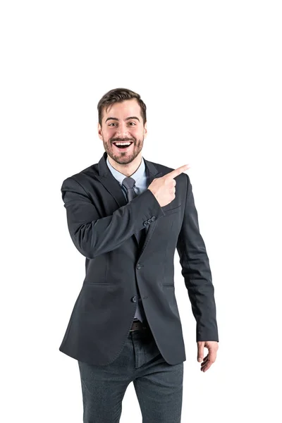 Hombre de negocios guapo de traje está posando — Foto de Stock