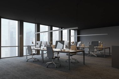 Gri panoramik ofis köşesi