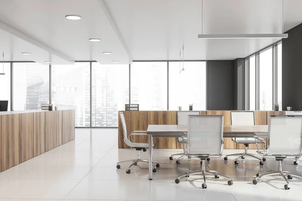 Sala conferenze ufficio bianco e legno — Foto Stock