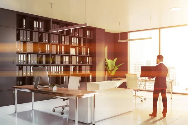 Businessman in CEO office — Stock Photo, Image