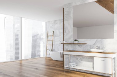 Beyaz mermer banyo, küvet ve lavabo köşesi