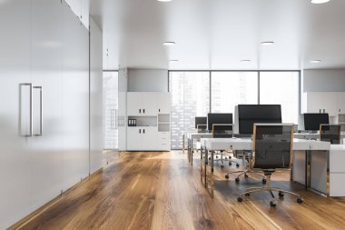 Kitaplıklarla açık alan ofis iç