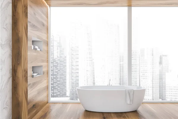 Panorâmica interior banheiro de madeira — Fotografia de Stock