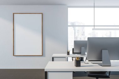 Poster ile beyaz açık alan ofisi