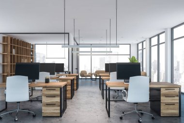 Açık alan office ile ahşap masa beyaz