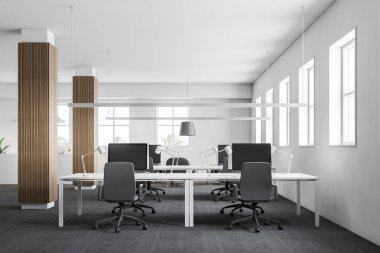 Ahşap sütunlu ofis işyeri