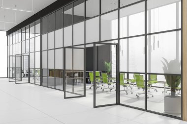 Panoramik toplantı odası ile ofis lobisi