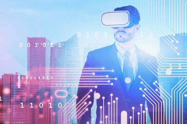 Ember a VR szemüvegek a városban, digitális interfész — Stock Fotó