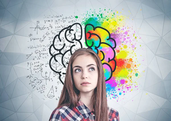 Thinking casual woman, brain sketch — Stock Photo, Image