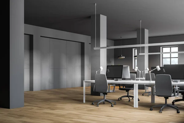 Промисловий стиль сірого відкритого простору офіс — стокове фото