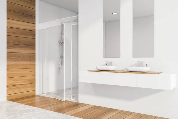 Уголок ванной комнаты с душем и раковинами — стоковое фото