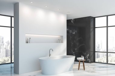 Küvet ile beyaz ve mermer banyo köşesi