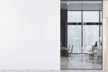 Sahte duvarlı açık alan ofis salonu