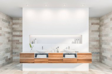 Beyaz ve taştan banyo içi, çift lavabo.