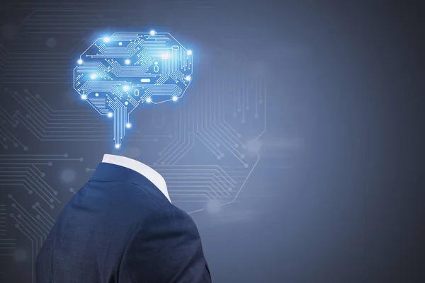 Man in pak met AI hersenen — Stockfoto