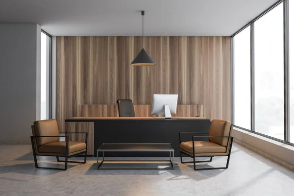 Dřevěný kancelářský interiér Ceo s křesly — Stock fotografie