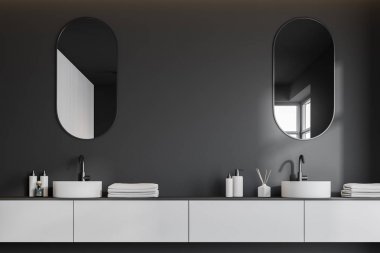 Gri banyo iç çift lavabo