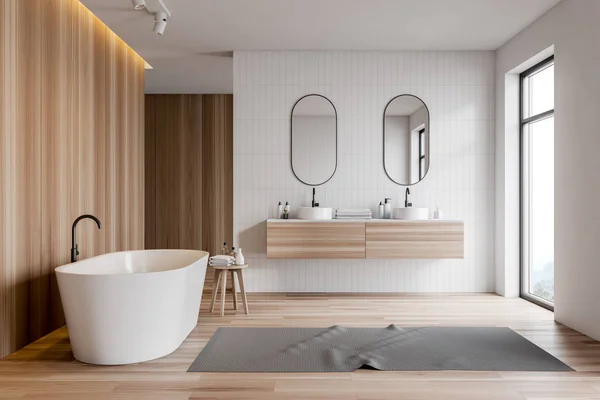 Azulejo branco e interior banheiro de madeira — Fotografia de Stock