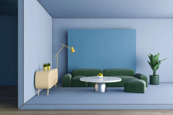 Інтер'єр синьої вітальні з зеленим диваном — стокове фото