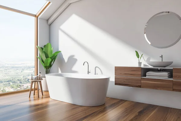 Loft escandinavo banheiro canto, banheira e pia — Fotografia de Stock