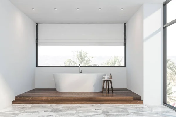 浴槽に白のロフトのバスルームのインテリア — ストック写真