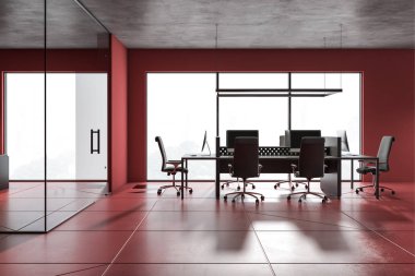 Salonda kırmızı açık alan ofis