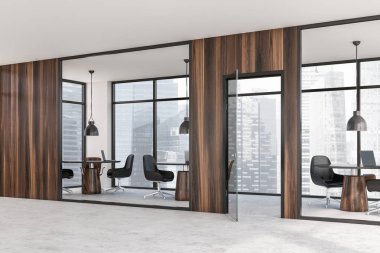 Koyu ahşap coworking ofis köşesi