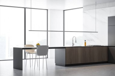 Ada ile beyaz mermer mutfak köşesi