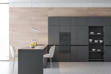 Ada ile ahşap mutfak yan görünümü