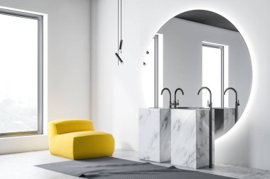 Mermer çift lavabo ile beyaz banyo köşesi