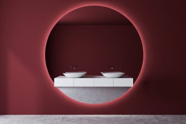 Çift lavabo ile kırmızı banyo iç