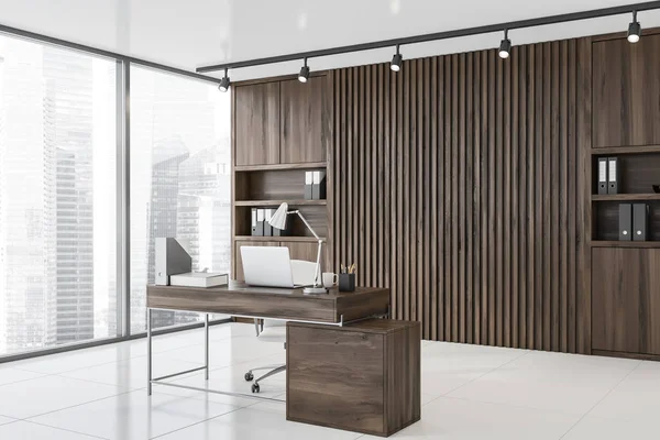Angolo ufficio CEO panoramico in legno — Foto Stock