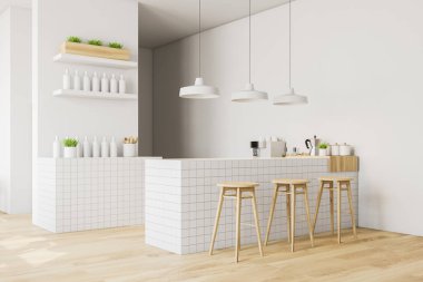 Beyaz ve ahşap pub köşesi