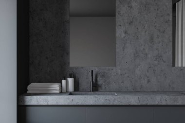 Gri ve taş banyo lavabo