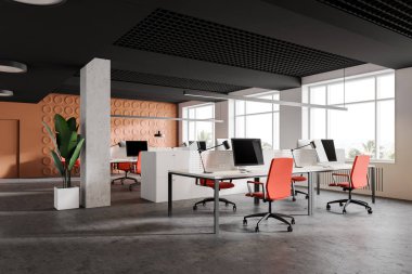 Turuncu ve beyaz açık alan ofis köşesi