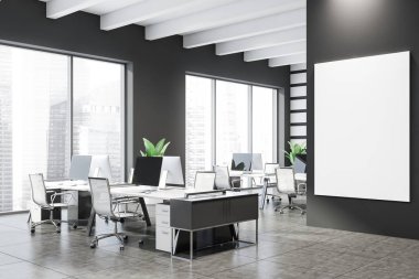 Sahte posterli gri açık uzay ofis köşesi