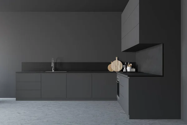Intérieur de cuisine gris avec comptoirs — Photo