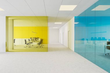 Sarı açık alan alanına sahip ofis salonu