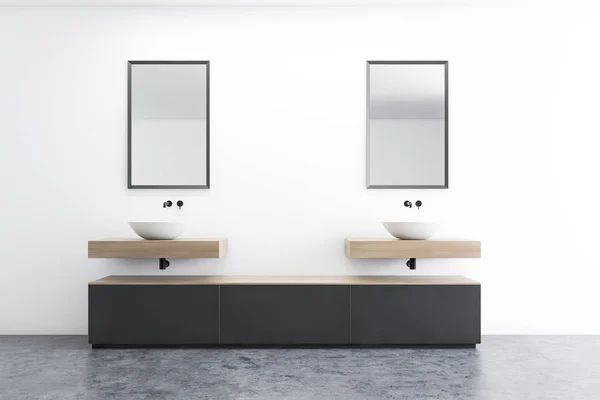 Weißes Badezimmer mit Doppelwaschbecken — Stockfoto