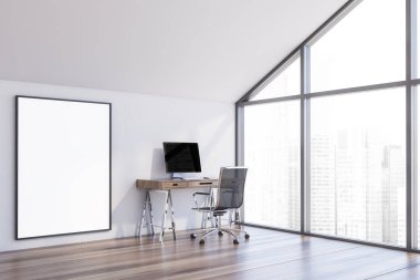 Posterli beyaz tavan arası ev ofis köşesi