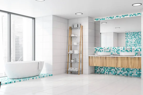 Esquina de baño de mosaico blanco y azul —  Fotos de Stock
