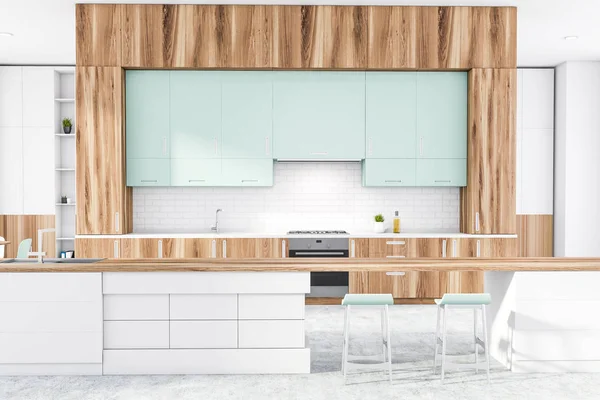 バー付きの木製と白のキッチンインテリア — ストック写真