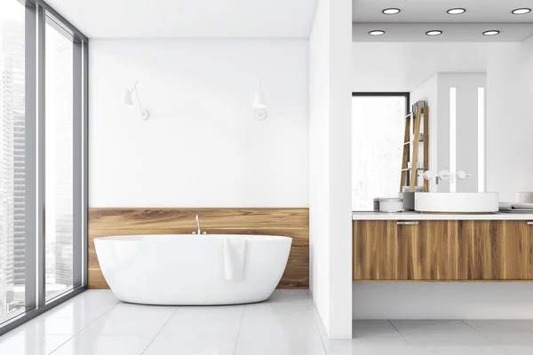 奢华的白色和木制浴室内部 — 图库照片