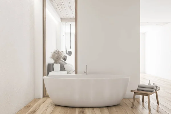 Cómodo cuarto de baño cerca de dormitorio moderno — Foto de Stock