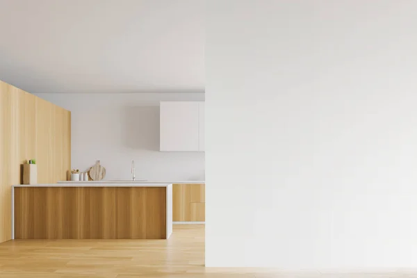 Cocina de madera y blanco con simulacro de pared — Foto de Stock